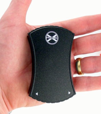 MyWeight AXE Pocket Scale in palm 150g x 0.1g Black - RB05-150K